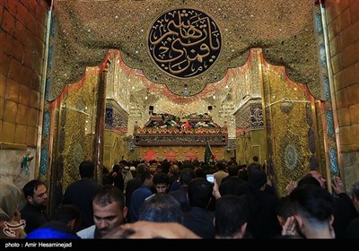  Shiites Commemorate Ashura in Iraq’s Karbala