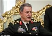 وزیر دفاع ترکیه در تماس تلفنی با سردار باقری: حفظ آرامش و ثبات منطقه به نفع همه کشورها است