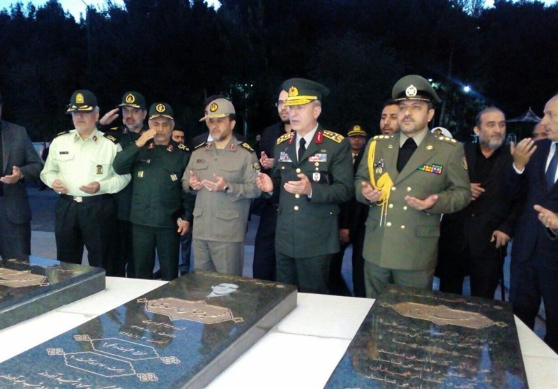 بازدید رئیس ستاد ارتش ترکیه از موزه انقلاب اسلامی و دفاع مقدس