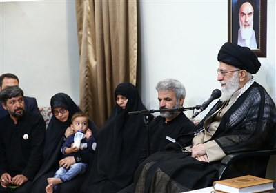 دیدار خانواده شهید محسن حججی با رهبر معظم انقلاب