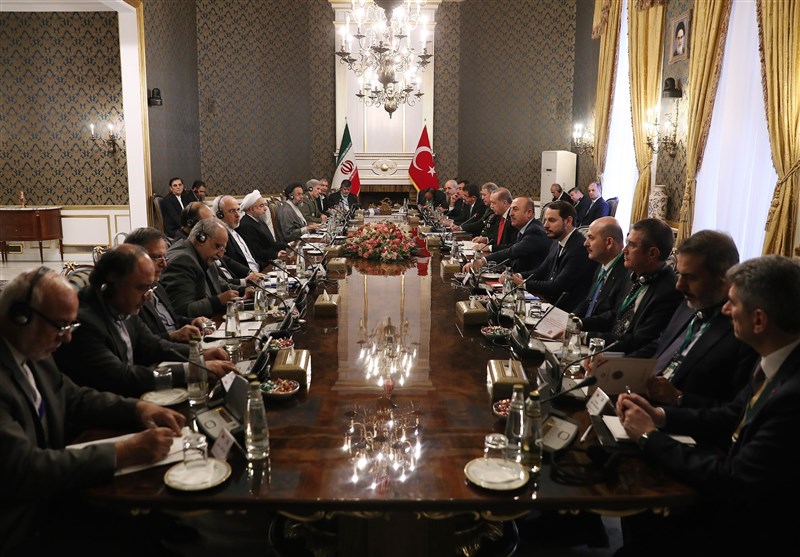 روحانی: 5 بانک دولتی ایران و بانک دولتی ترکیه روابط کارگزاری آغاز می‌کنند