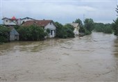 طغیان رودخانه شلمانرود لنگرود کنترل شد/تخلیه ساکنان منطقه