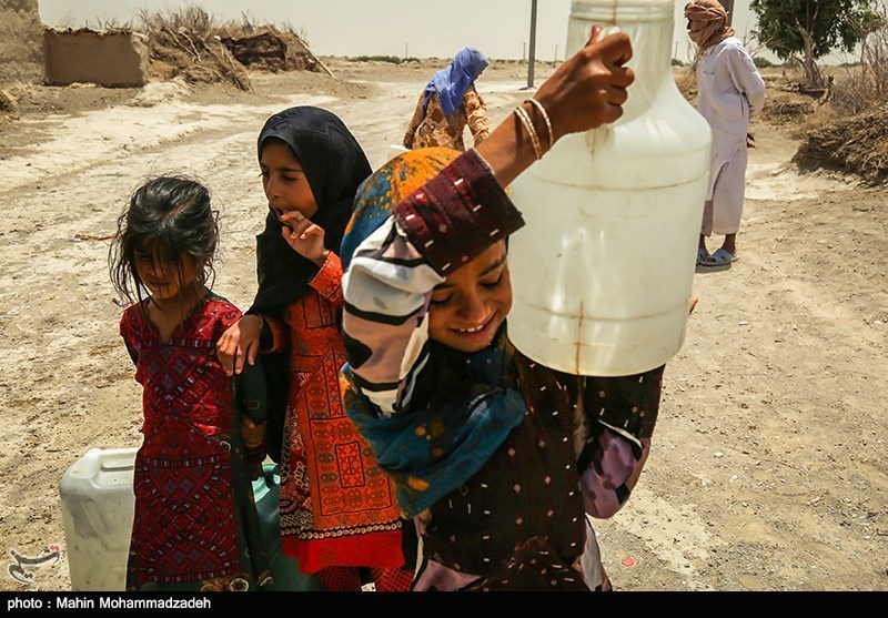 کرمان| 50 روستای عنبرآباد فاقد آب آشامیدنی سالم هستند