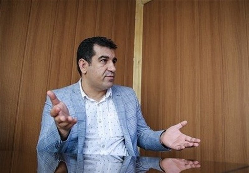 روح‌الله حسینی برای حضور در انتخابات فدراسیون بوکس ثبت‌نام کرد