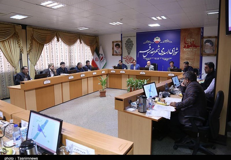 جلسه شورای اسلامی شهر قم به روایت تصویر