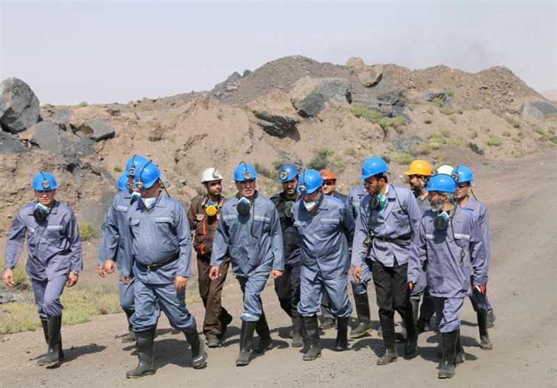 معاون وزیر کار از معدن زغالسنگ حرارتی در کرمان بازدید کرد + تصاویر