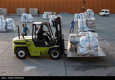 بارگیری سومین محموله ایران برای کمک به مسلمانان میانمار