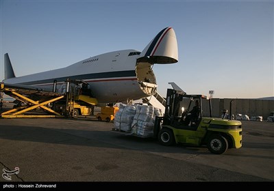 بارگیری سومین محموله ایران برای کمک به مسلمانان میانمار