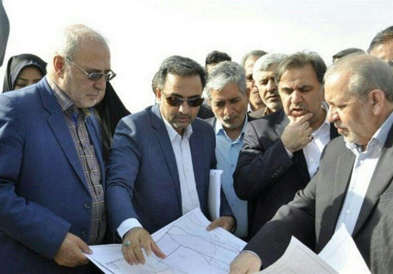 بازدید وزیر راه از پروژه کنارگذر شرق و طرح توسعه فرودگاه بین‌المللی اصفهان