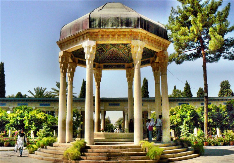 برنامه‌های ویژه بزرگداشت بزرگان ادب فارس در شیراز برگزار می‌شود