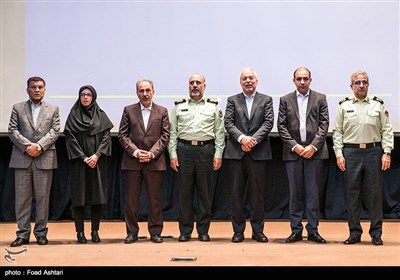 نشست شهردار تهران با فرماندهان نیروی انتظامی تهران بزرگ