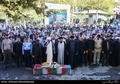 تشییع و تدفین شهید گمنام در شهرک شهید صادقی
