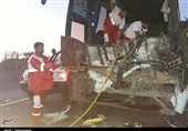 زنجان| تصادف اتوبوس با پراید 4 کشته برجای گذاشت