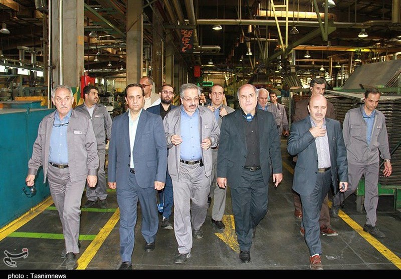 مطالبات کارخانه کویرتایر از خودروسازان پیگیری می‌شود