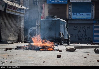 Police, Protesters Clash in Kashmir