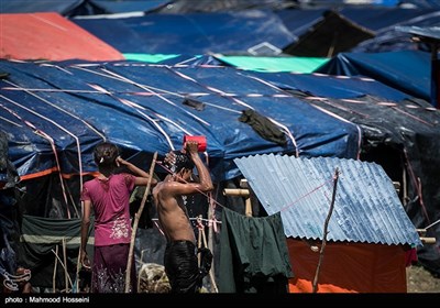 مخیمات المشردین الروهینغا فی بنغلادش