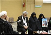 قم| مراسم تقدیر از خانواده شهید حججی برگزار شد
