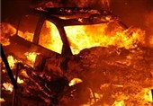 آتش گرفتن 2 خودرو بعد از تصادف در بزرگراه شهید محلاتی