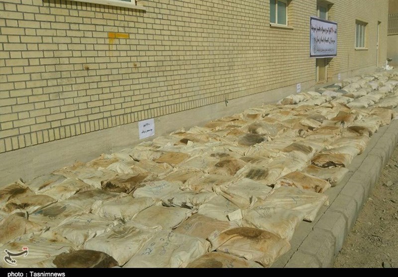 Police Seize about 1.8 Tons of Illicit Drugs in SE Iran