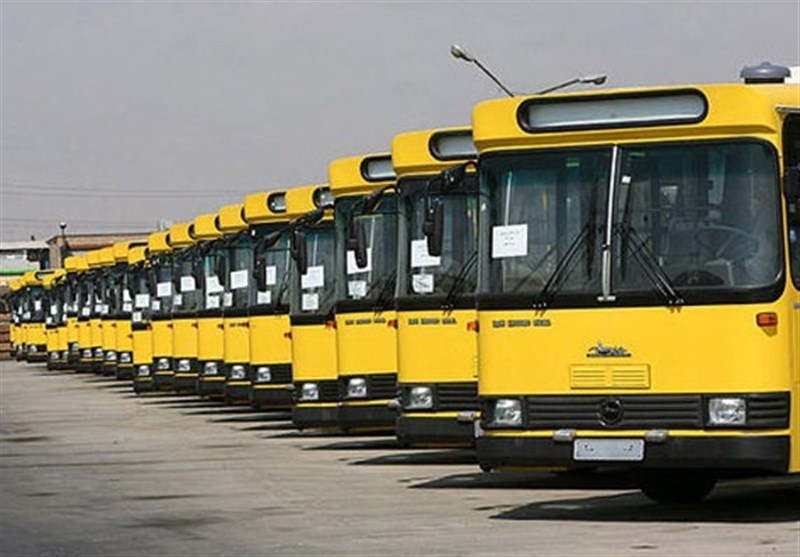 روزانه 300 دستگاه اتوبوس زائران را در مرز شلمچه جابه‌جا می‌کند