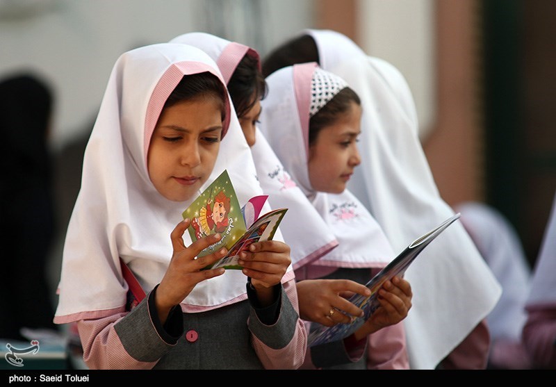 950 نمایشگاه کتاب در مدارس اردبیل برپا شد