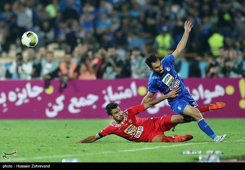 Persepolis Beats Arch-Rival Esteghlal in Tehran Derby