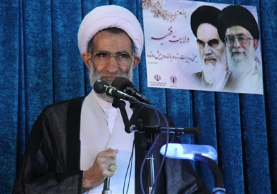 امام جمعه شهرکرد: مذاکره مجدد خسارتبار است / عدهای قصد دارند باب مذاکره را باز کنند