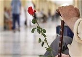 ایران رکورددار کاهش ناباروری شد/ سونامی جمعیت سالمند در گشور