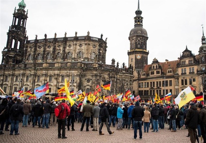 Anti-Immigrant PEGIDA Celebrates 3rd Anniversary Confronted by Counter-Protest in Dresden