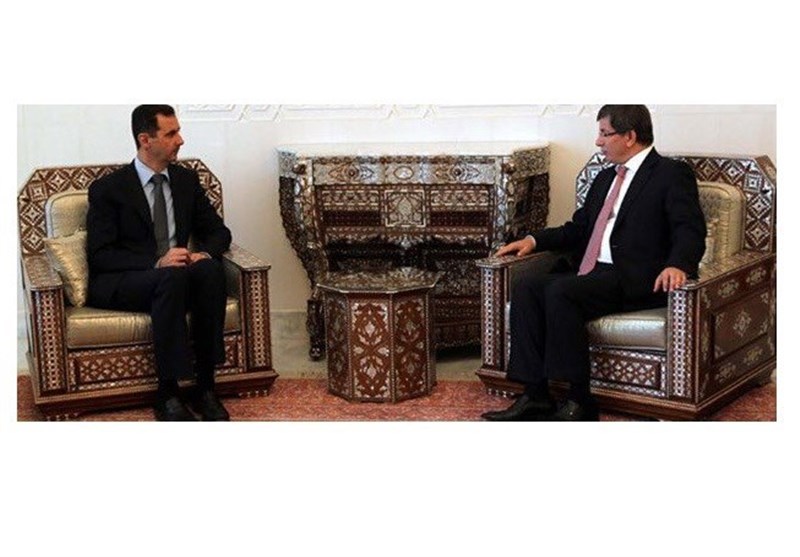 وقتی داوود اوغلو با مشت روی میز مذاکره با بشار اسد کوبید و فریاد زد استعفا بده!