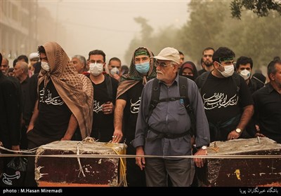 Dust Storm Blankets Iraq’s Holy Najaf