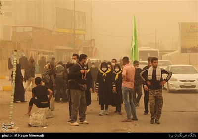 Dust Storm Blankets Iraq’s Holy Najaf