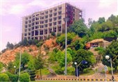 روند ساخت پروژه «هتل صخره‌ای» خرم‌آباد تسریع یابد
