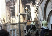 سوختگی 2 کارگر بر اثر آتش‌سوزی کارگاه تولید کیف + تصاویر