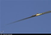 شلیک راکت 70 میلیمتری هایدرا از جنگنده F7 + عکس