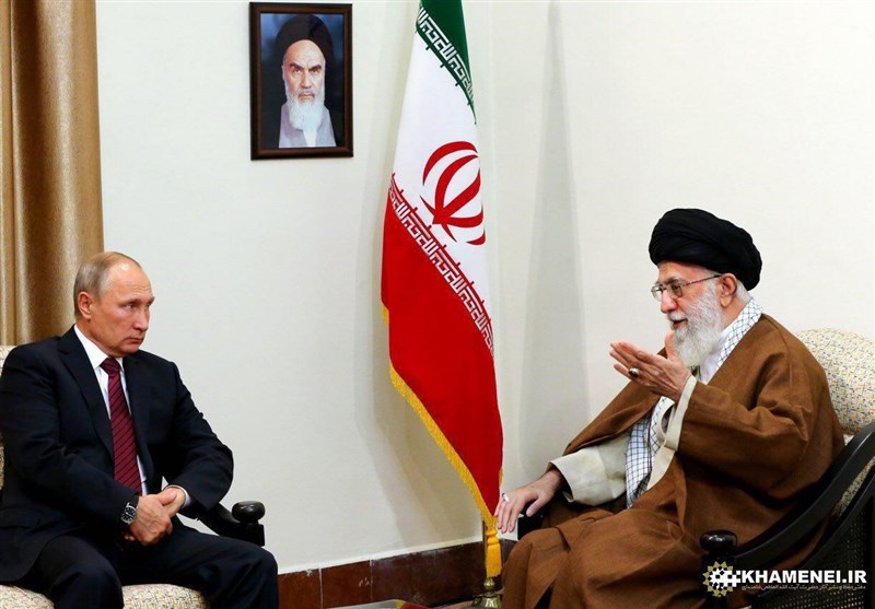 پوتین با امام خامنه‌ای دیدار کرد