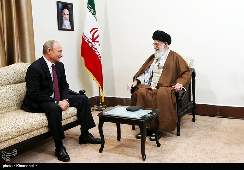 Ayatollah Khamenei Suggests Elimination of US Dollar in Iran-Russia Economic Transaction