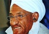 الصادق المهدی یعتبر التعدیلات الوزاریة "مسرحیة"