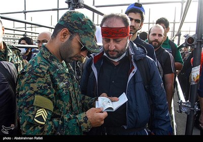 خروج زائرین اربعین حسینی از مرز مهران