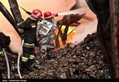 جزئیات جدید از آتش‌سوزی کارخانه تولید لِنت در کاشان/عدم دسترسی به بخشی از نقاط حریق کار لکه‌گیری را سخت کرد