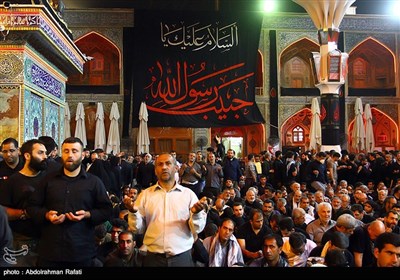 Shiite Pilgrims in Imam Ali Shrine in Najaf ahead of Arbaeen