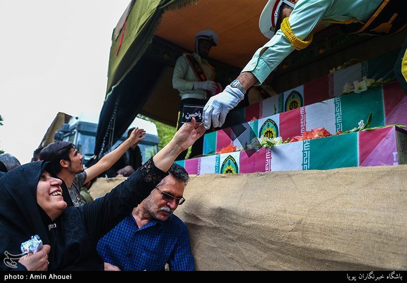 تشییع 54 شهید تازه‌تفحص‌شده ناجا در نمازجمعه تهران