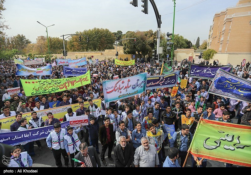 روز ملی استکبارستیزی| پاسخ قاطع مردم خراسان جنوبی به تحریم‌های جدید آمریکا؛ ‌باز هم در ‌راهپیمایی حضور می‌یابیم