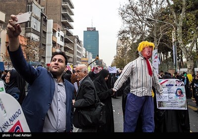 ایران بھر میں استکبار سے مقابلے کے دن عوامی ریلیاں
