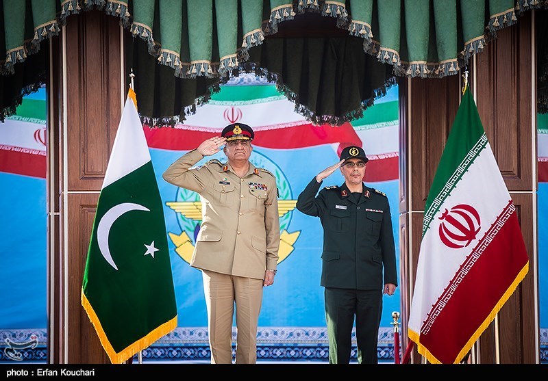 استقبال رسمی سردار باقری از رئیس ستاد ارتش پاکستان + تصاویر