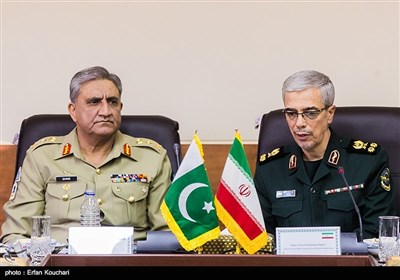 Pakistan’s Top General Makes Iran Visit