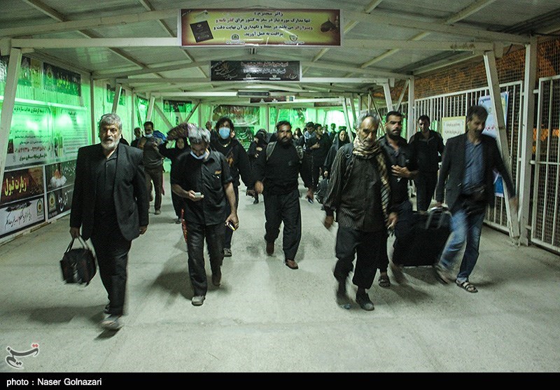 بازگشت زائران اربعین حسینی از مرز مهران آغاز شده است