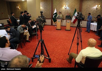 پاک ایران عسکری حکام کی مشترکہ پریس کانفرنس