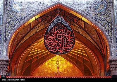 مرقد الإمام الحسین (ع) على أعتاب الاربعین