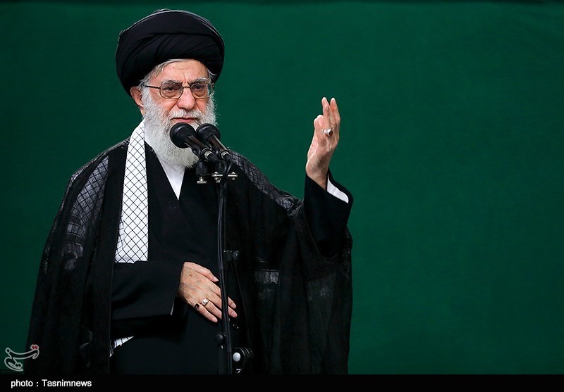 Ayatollah Khamenei Sees Promising Prospect for Islamic Civilization